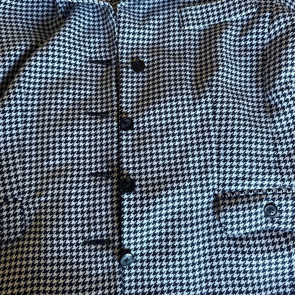 Vintage Houndstooth Blazer with Contrast Lapel - Picture 6 of 6